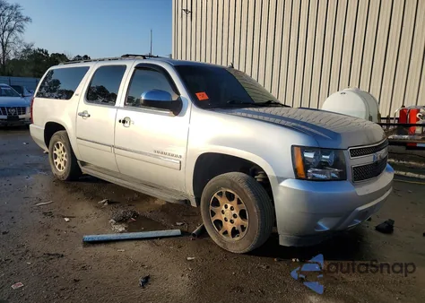 2013 Chevrolet Suburban C1500 Ltz z USA, uszkodzony, nr VIN 1GNSCKE09DR182696